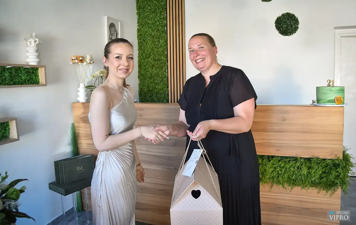 Veronica Cenko – Prelog (4)