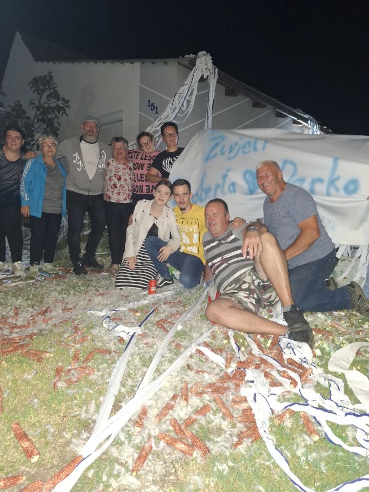 Veselo slavlje Roberte Sabol i Darka Juračića u Novom Selu Rok (3)