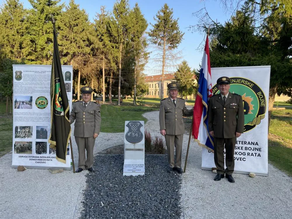 Veterani 34. inženjerijske bojne Čakovec obilježili 33. obljetnicu uz počast suborcima i sjećanja na ratne dane (8) Veterani 34. inženjerijske bojne Čakovec obilježili 33. obljetnicu uz počast suborcima i sjećanja na ratne dane (8)