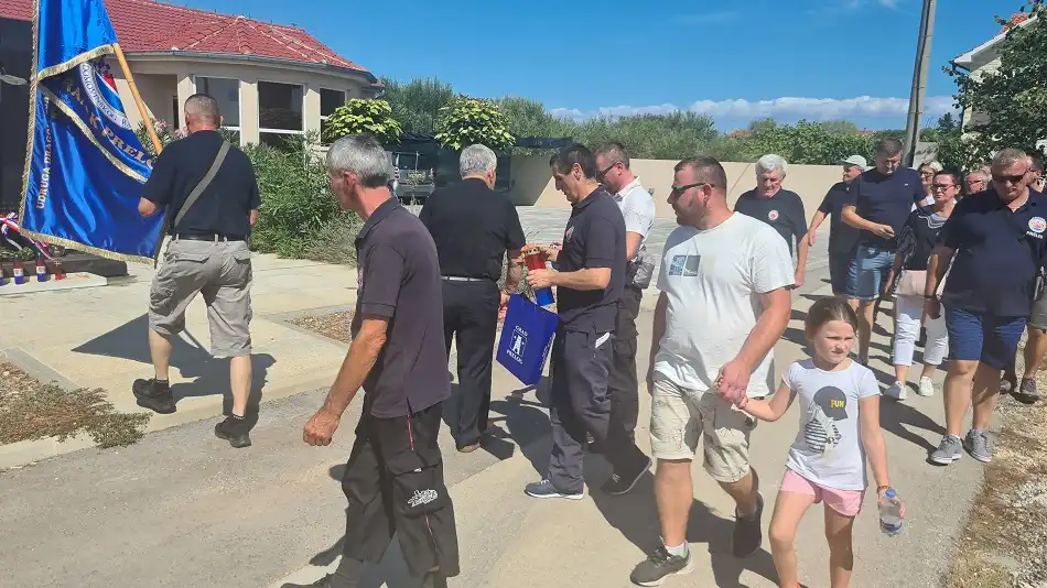 Veterani iz Preloga posjetili Škabrnju i Zadar u emotivnom obilježavanju sjećanja na Domovinski rat (6) Veterani iz Preloga posjetili Škabrnju i Zadar u emotivnom obilježavanju sjećanja na Domovinski rat (6)