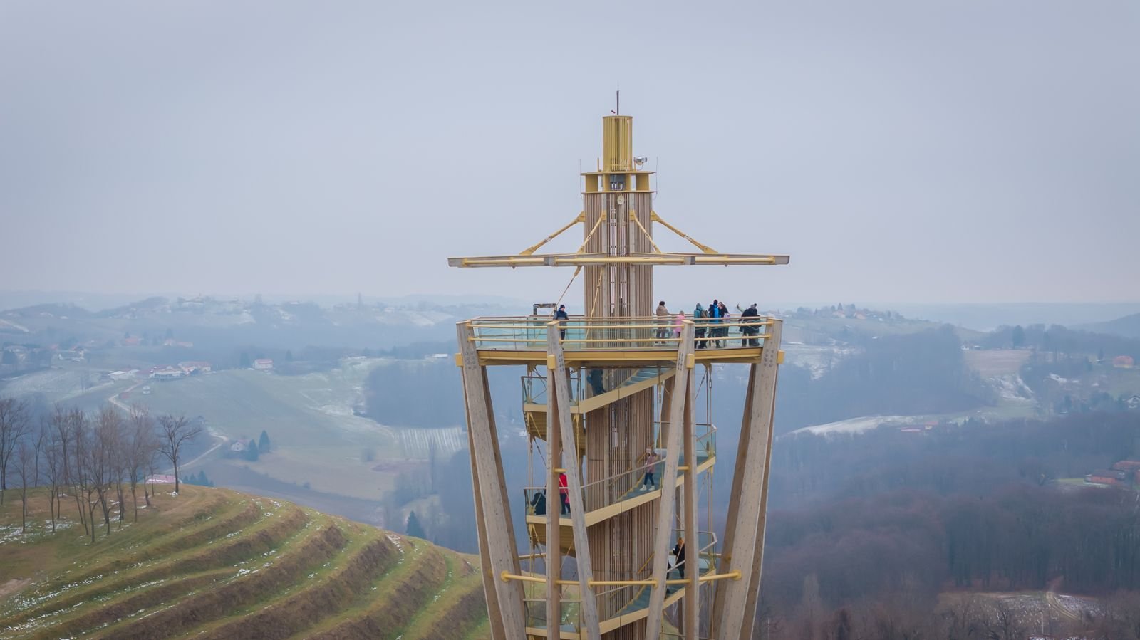Vidikovac Mađerkin breg -popodnevni doček (3) Vidikovac Mađerkin breg -popodnevni doček (3)