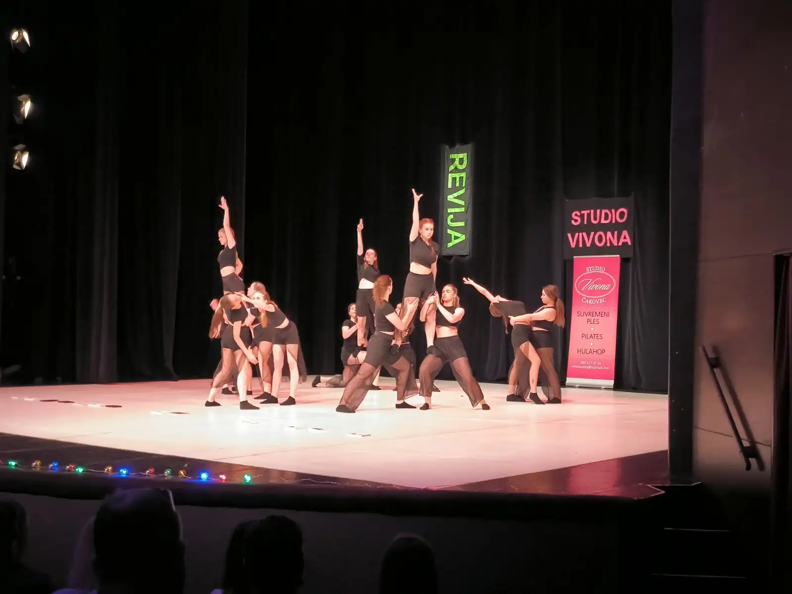 Vivona – revija plesa (10) Vivona – revija plesa (10)