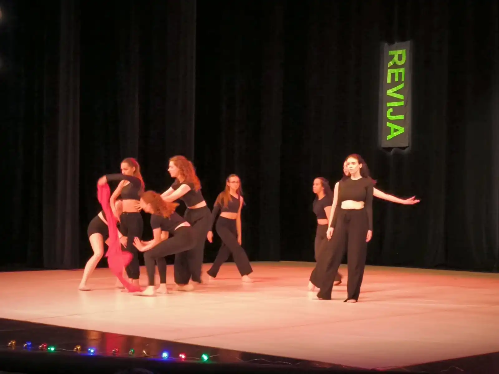 Vivona – revija plesa (5) Vivona – revija plesa (5)