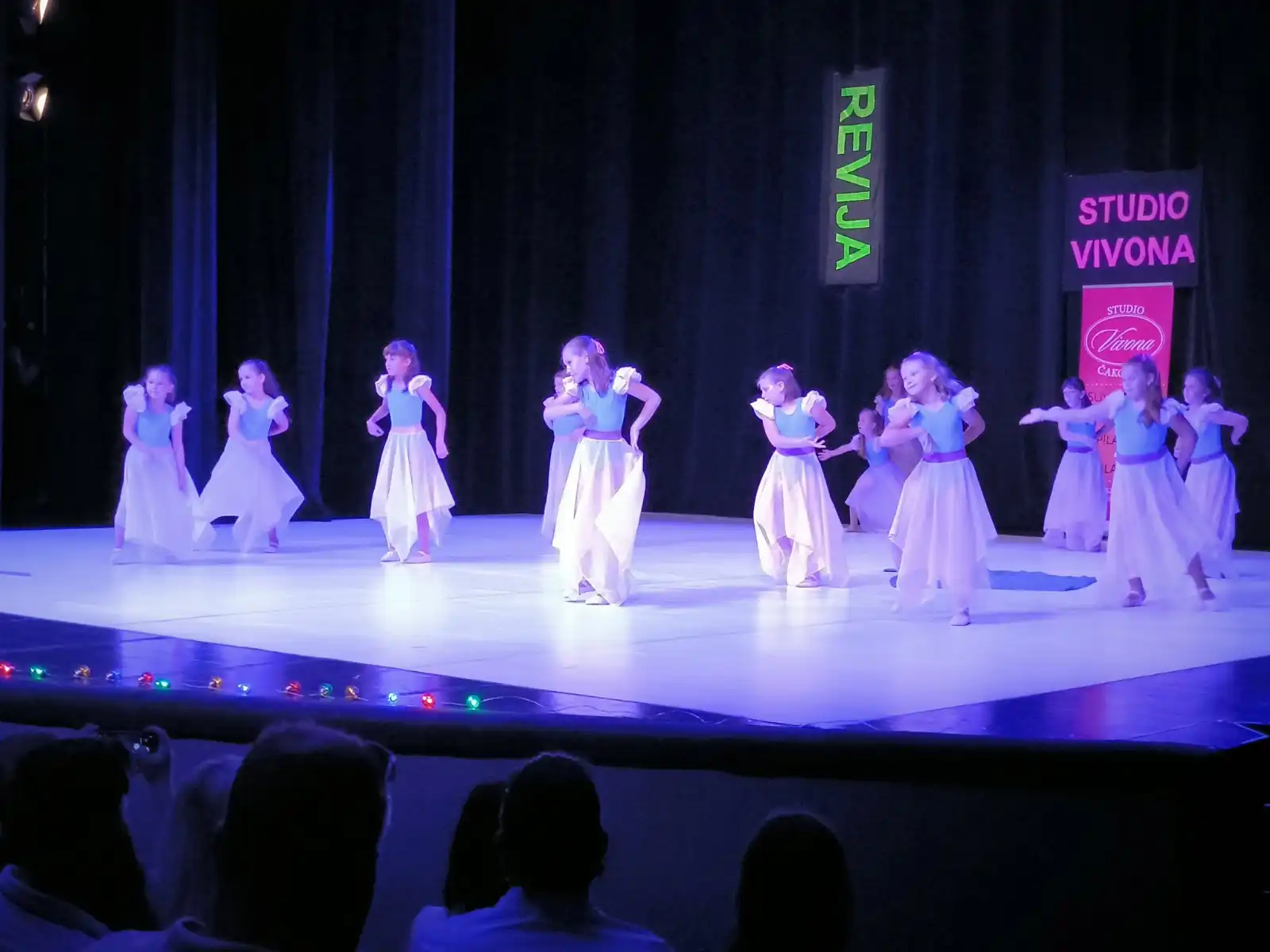 Vivona – revija plesa (8) Vivona – revija plesa (8)