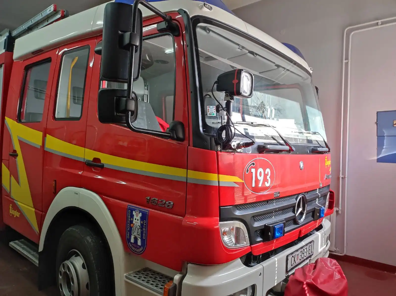 Vladimir Mlinarić (4) Vladimir Mlinarić (4)