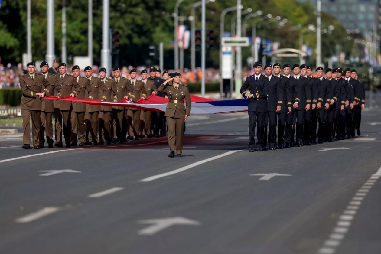 Zagreb: Svečani vojni mimohod u povodu 30 godina VRO Oluja