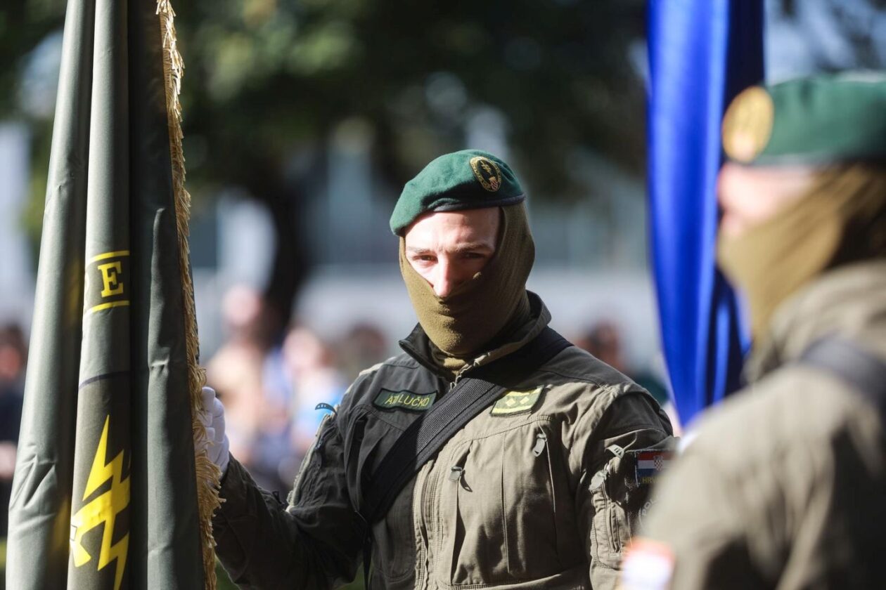 Zagreb: Svečani vojni mimohod u povodu 30 godina VRO Oluja