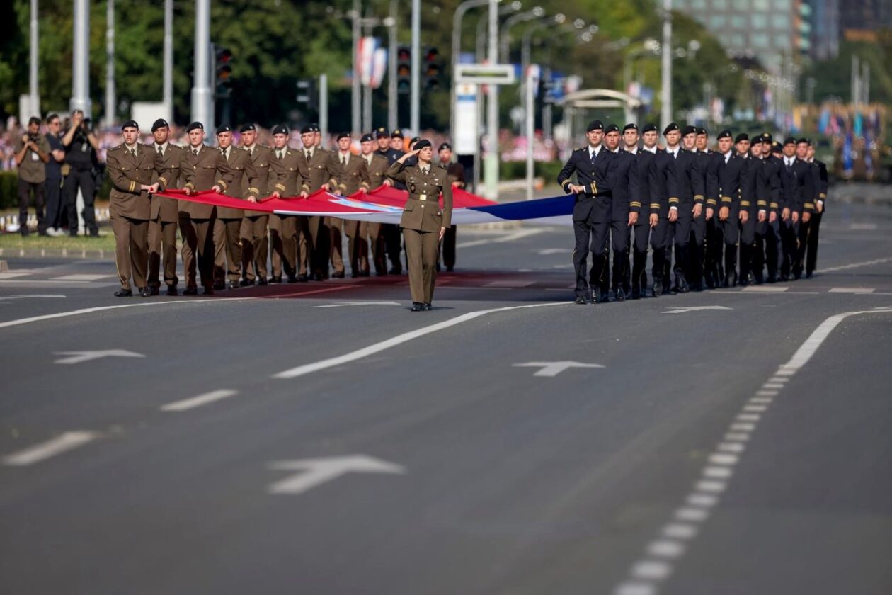 Zagreb: Svečani vojni mimohod u povodu 30 godina VRO Oluja