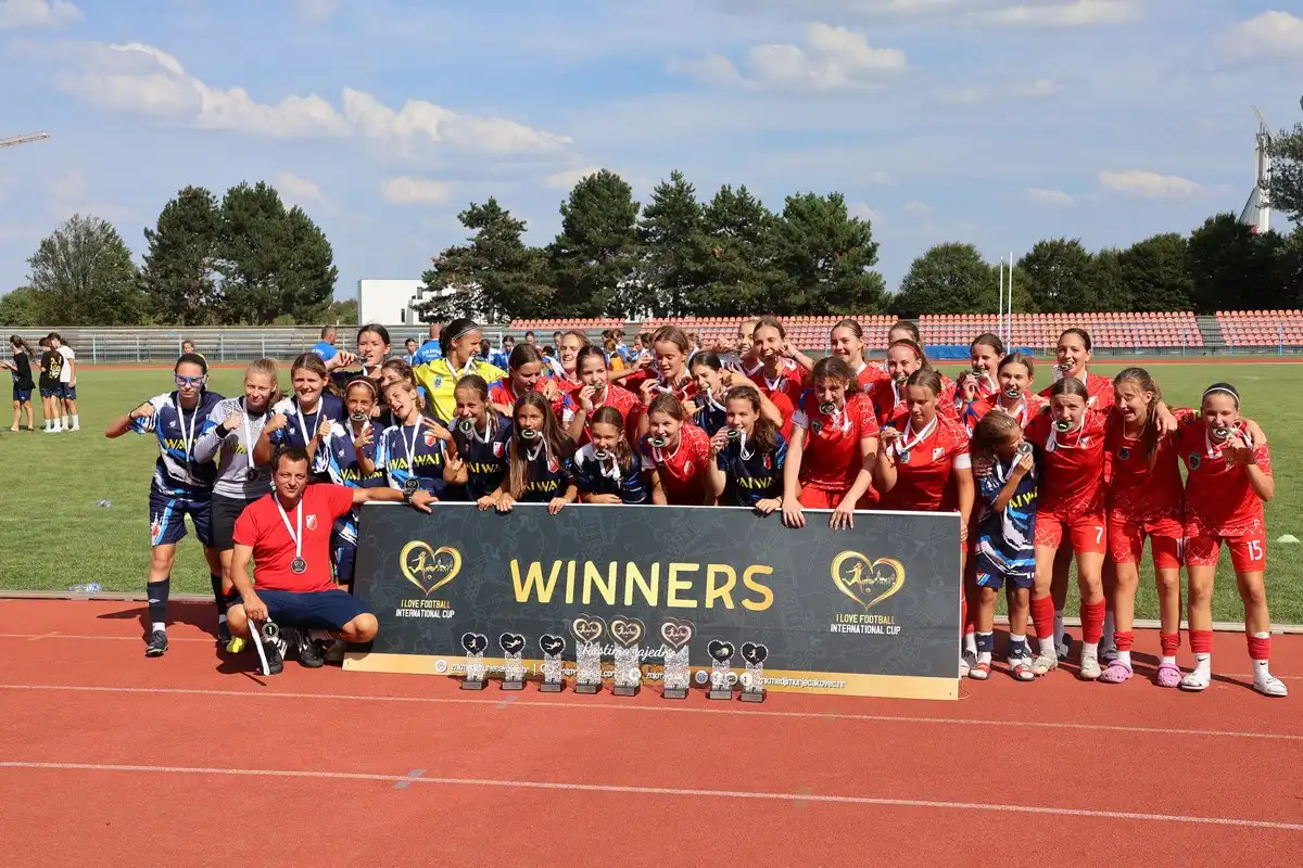 Volim-nogomet-32 Volim-nogomet-32