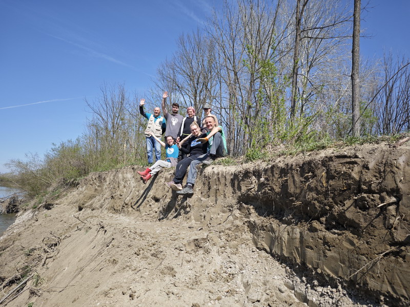 Volonteri čistili obale Drave za najmanju europsku lastavicu (11) Volonteri čistili obale Drave za najmanju europsku lastavicu (11)