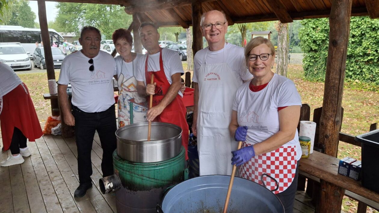 Volonteri, susret udomiteljskih obitelji, udomitelji, Mursko Središće (8) Volonteri, susret udomiteljskih obitelji, udomitelji, Mursko Središće (8)