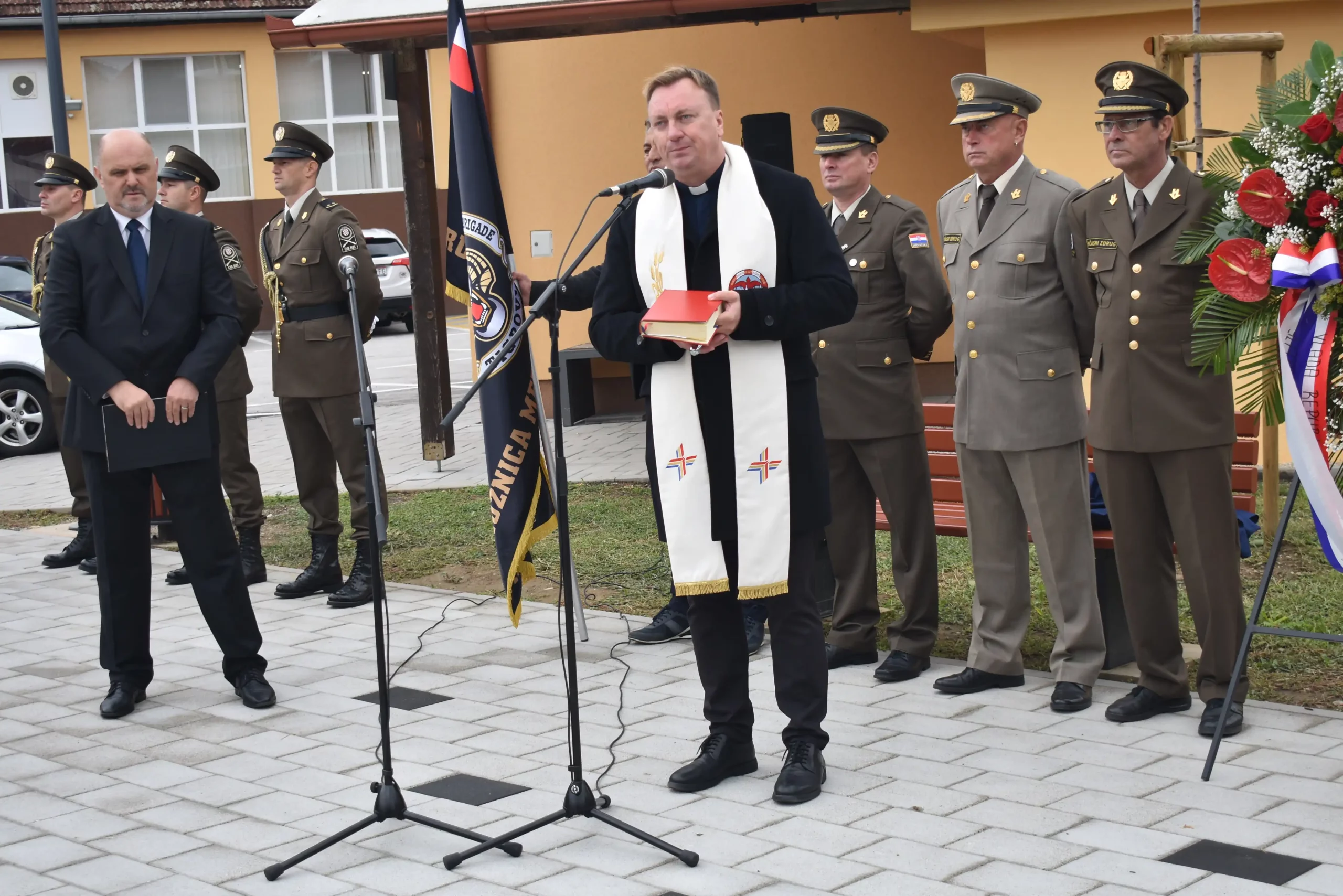 Vratišinec Otkriven spomenik poginulim brainteljima (13)