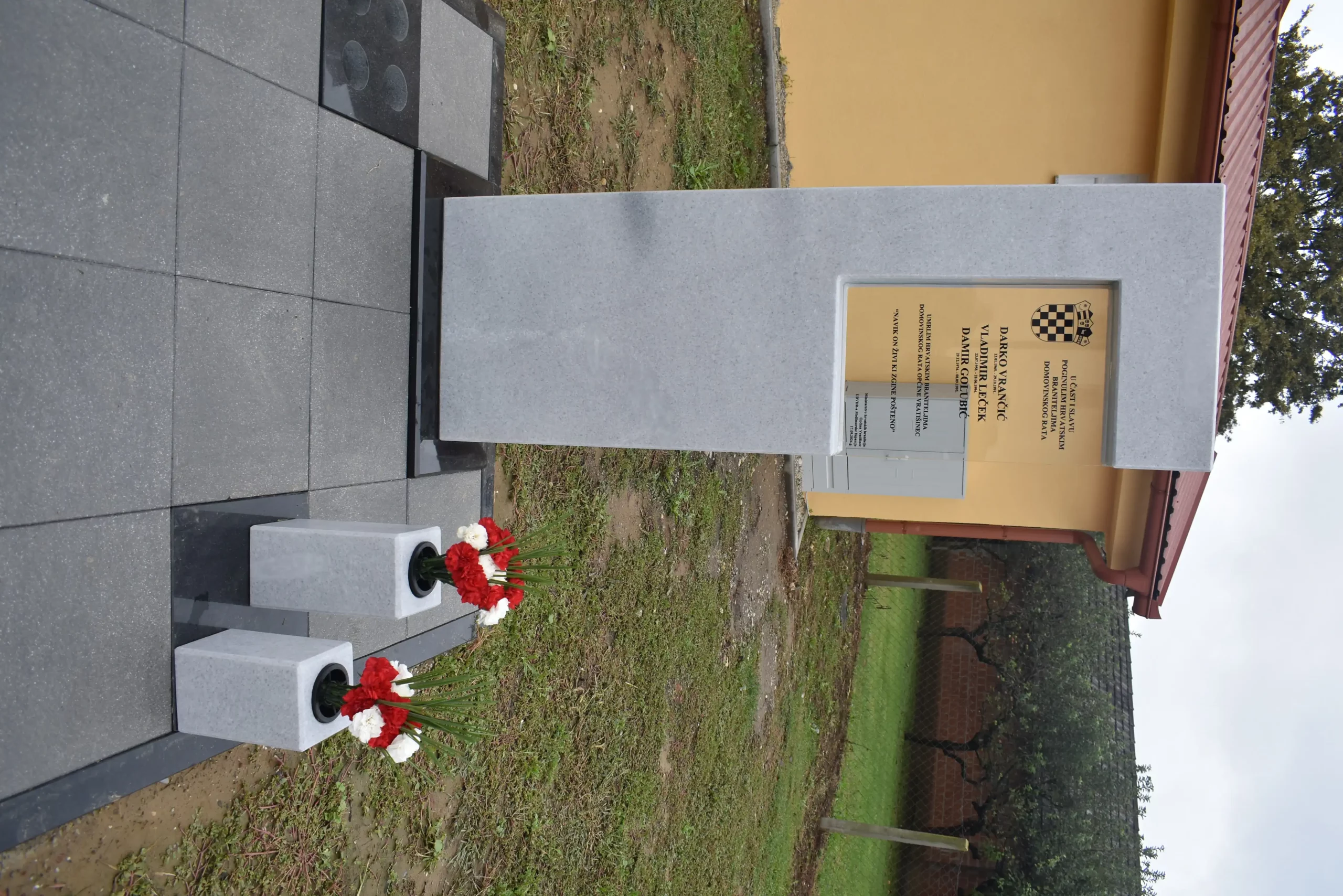 Vratišinec Otkriven spomenik poginulim brainteljima (3)