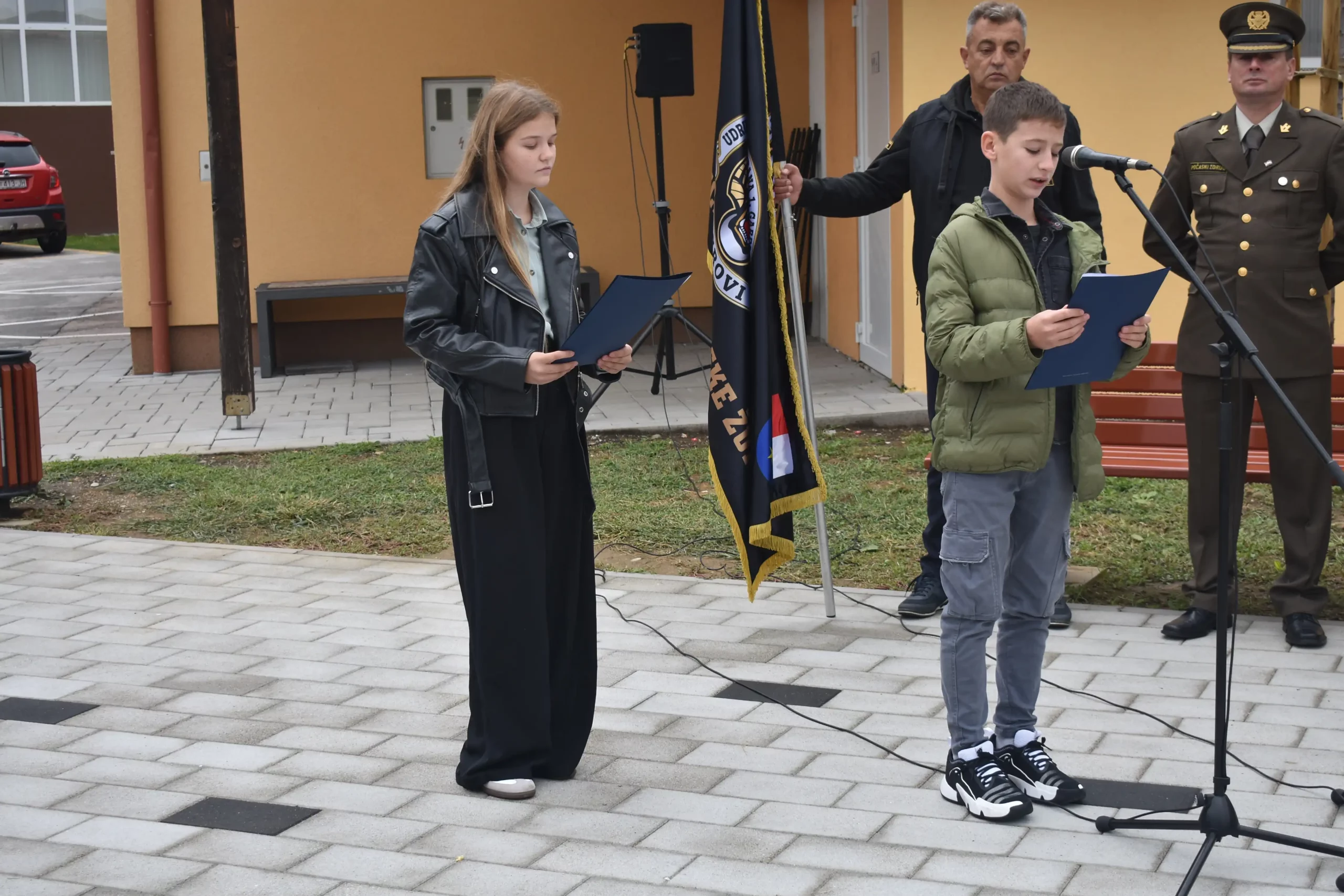 Vratišinec Otkriven spomenik poginulim brainteljima (33)