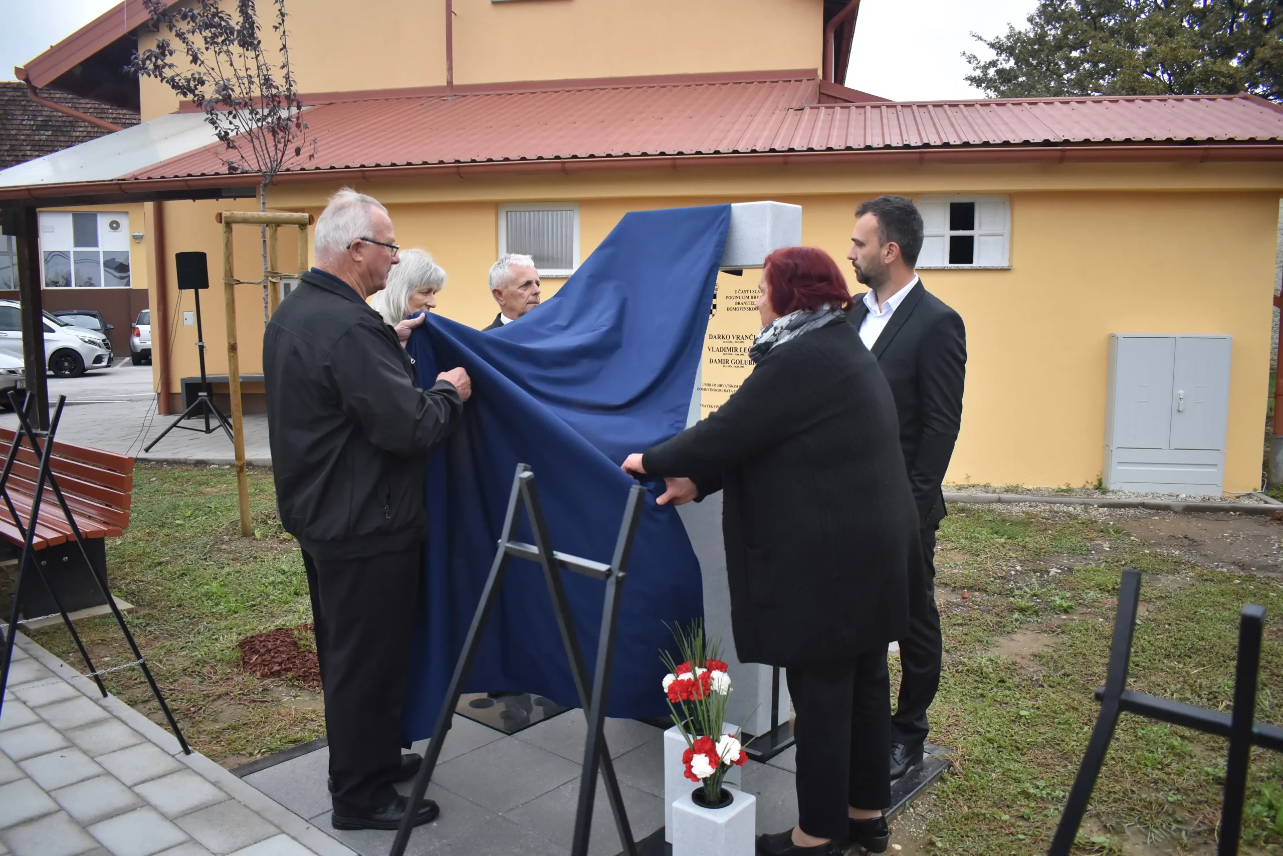 Vratišinec Otkriven spomenik poginulim brainteljima (5)