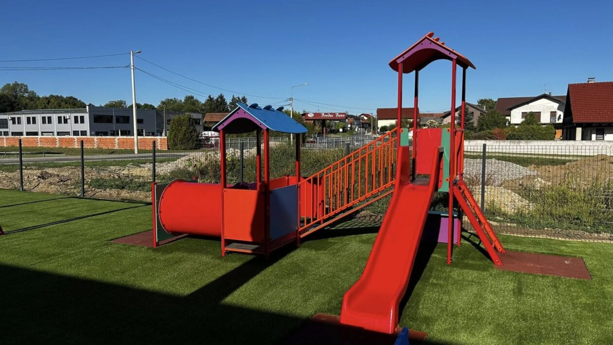 Vratišinec- novo igralište za djecu (5) Vratišinec- novo igralište za djecu (5)