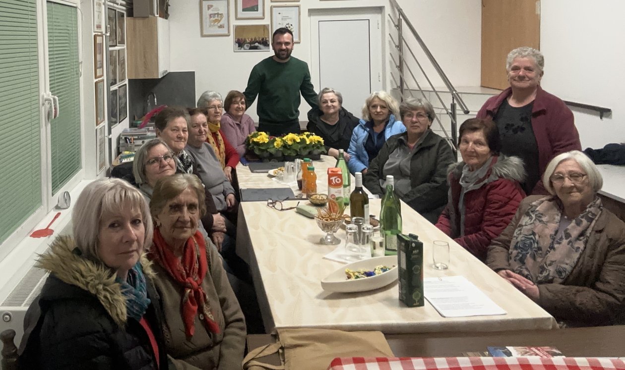 Vratišinec,Grbavec dan žena (15)