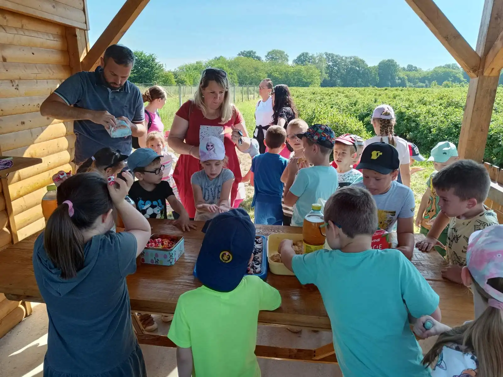 Vrtić Sveti Nikola Belica – OPG-u naše obitelji Hrustek (1) Vrtić Sveti Nikola Belica – OPG-u naše obitelji Hrustek (1)