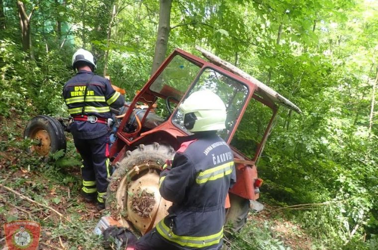 Vugrišinec JVP Čakovec traktor sletio (6) Vugrišinec JVP Čakovec traktor sletio (6)