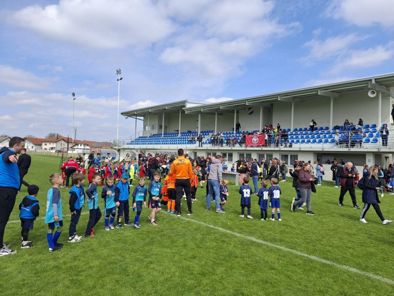ZABAVNA LIGA VRTIĆA Kotoriba ugostila 200 mališana, svi su nagrađeni zlatnim medaljama (11) ZABAVNA LIGA VRTIĆA Kotoriba ugostila 200 mališana, svi su nagrađeni zlatnim medaljama (11)