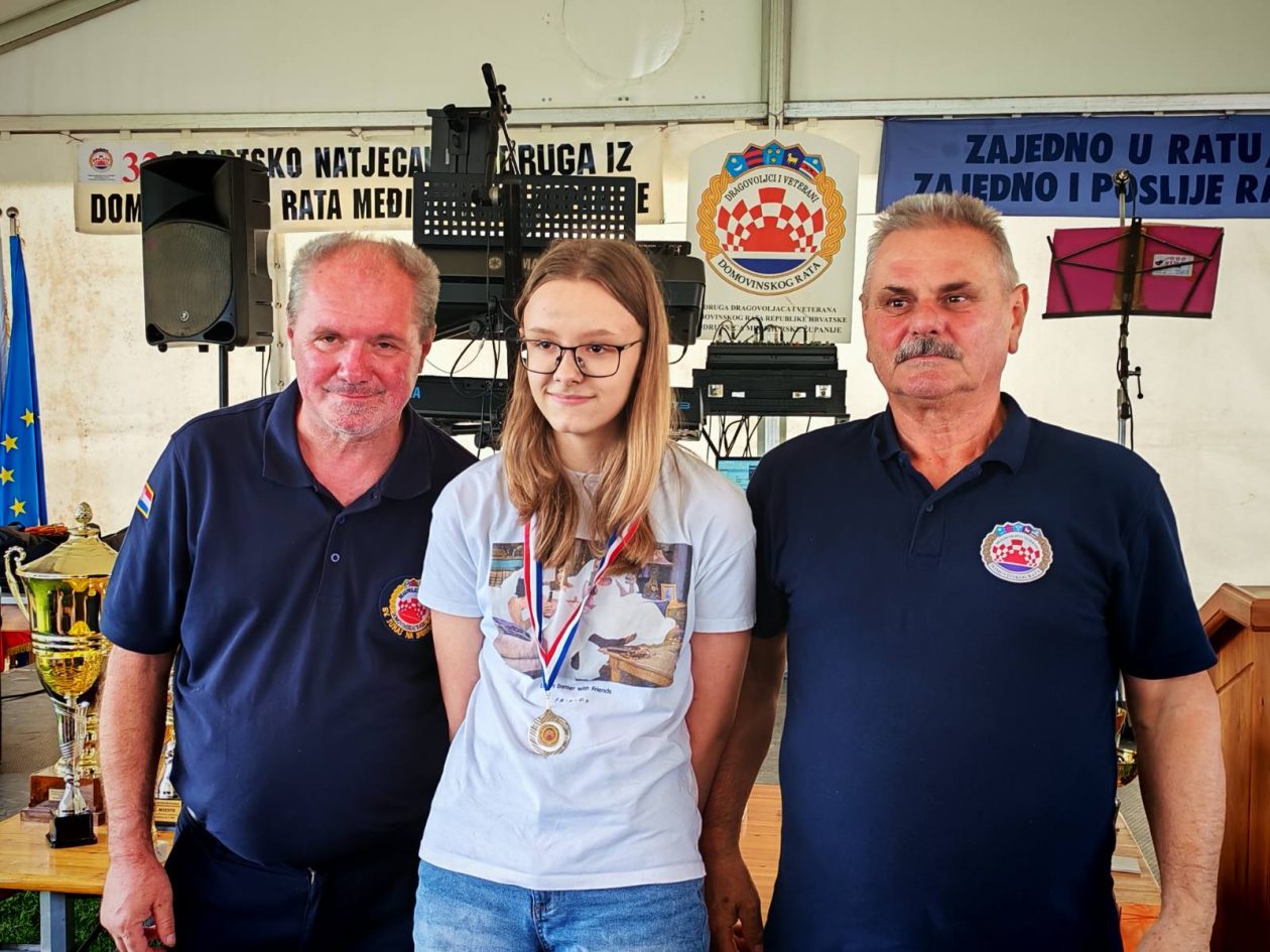 ZASADBREG 13. Susreti djece-unuka hrvatskih branitelja Domovinskog rata Međimurske županije – nagrade (2)