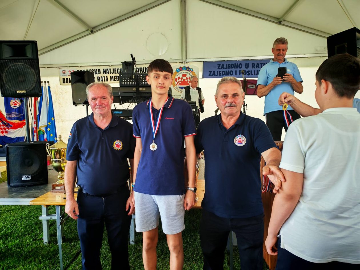 ZASADBREG 13. Susreti djece-unuka hrvatskih branitelja Domovinskog rata Međimurske županije – nagrade (6)