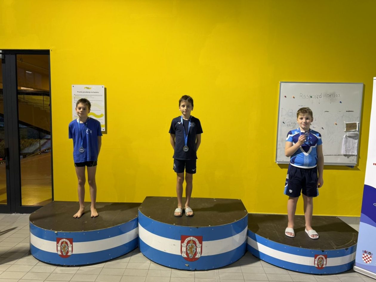 ZAVRŠNICA IZ SNOVA Mladi plivači ČPK-a zaključili godinu u velikom stilu (12)