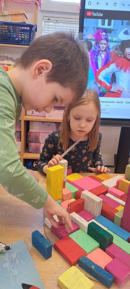 ZELENA AVANTURA Djeca iz Stonoge uređuju vrtićki okoliš (5)