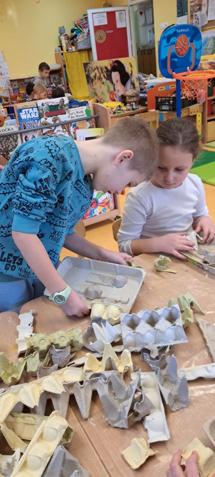 ZELENA AVANTURA Djeca iz Stonoge uređuju vrtićki okoliš (6)