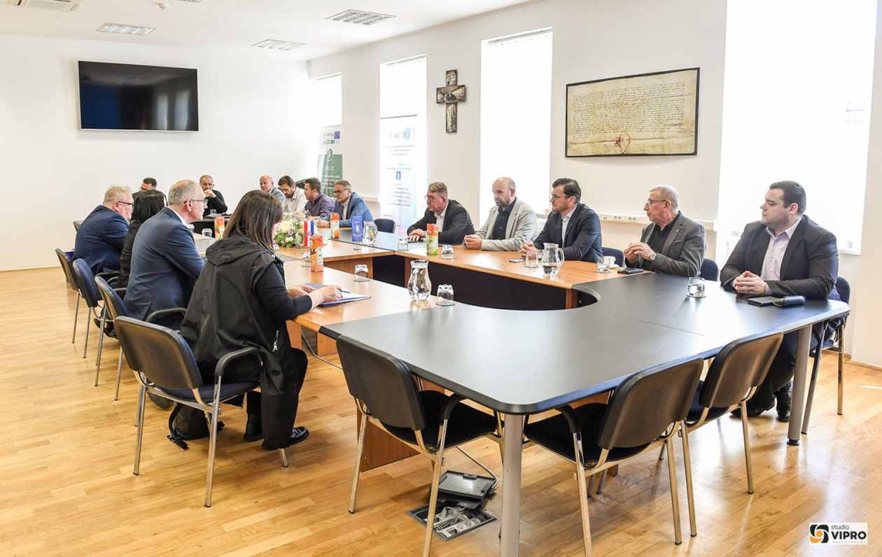 ZELENA TRANZICIJA Ministrica Vučković obišla projekte u Prelogu i Donjem Kraljevcu (2)