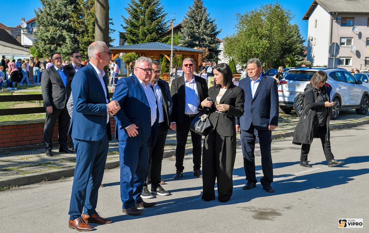 ZELENA TRANZICIJA Ministrica Vučković obišla projekte u Prelogu i Donjem Kraljevcu (8)
