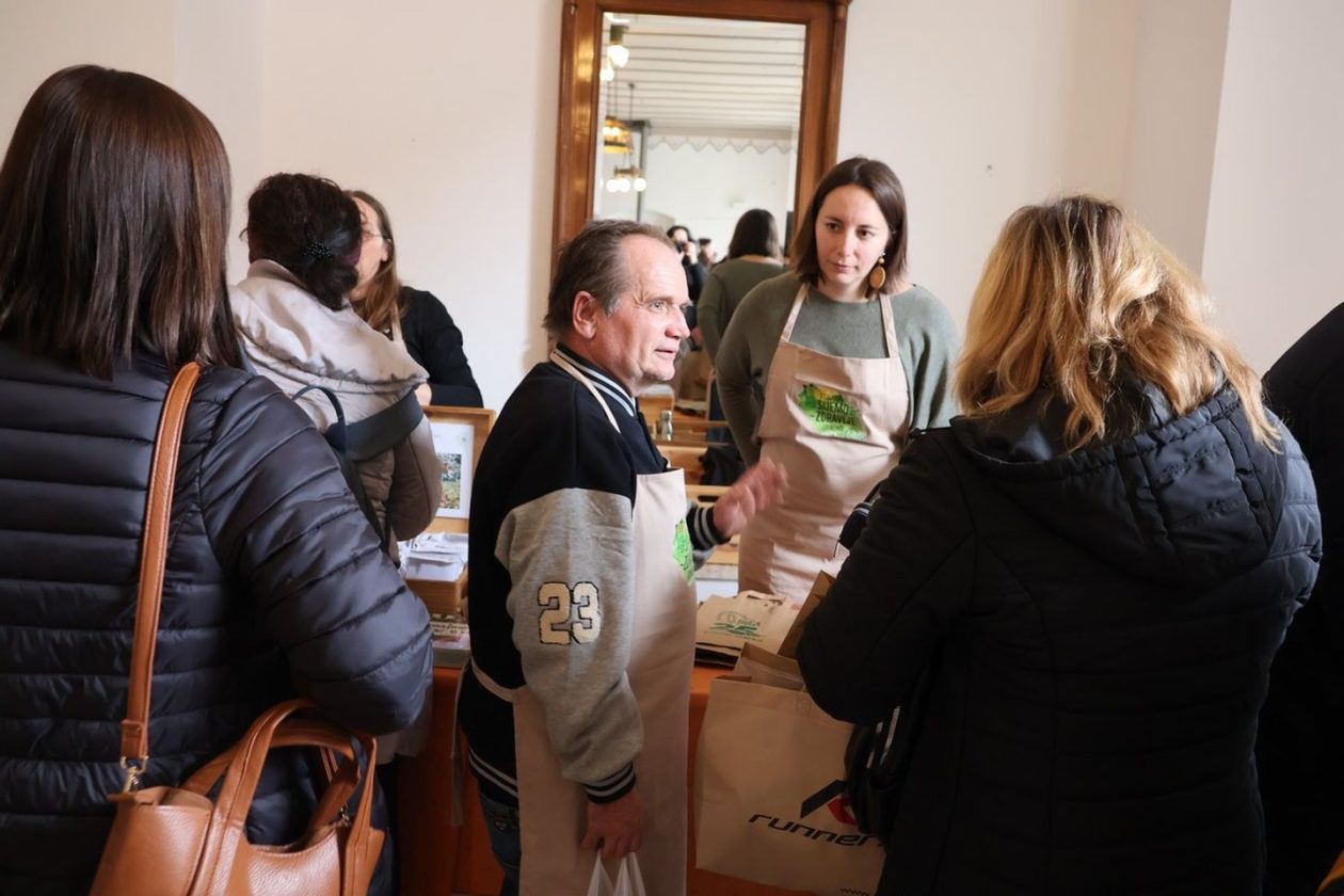 ZELENA ZAJEDNICA Razmjena domaćeg sjemenja ojačala lokalne vrtne inicijative (10)