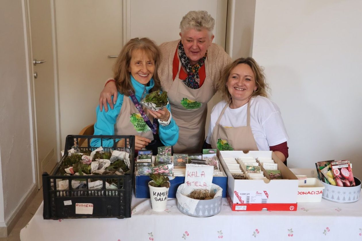 ZELENA ZAJEDNICA Razmjena domaćeg sjemenja ojačala lokalne vrtne inicijative (14)