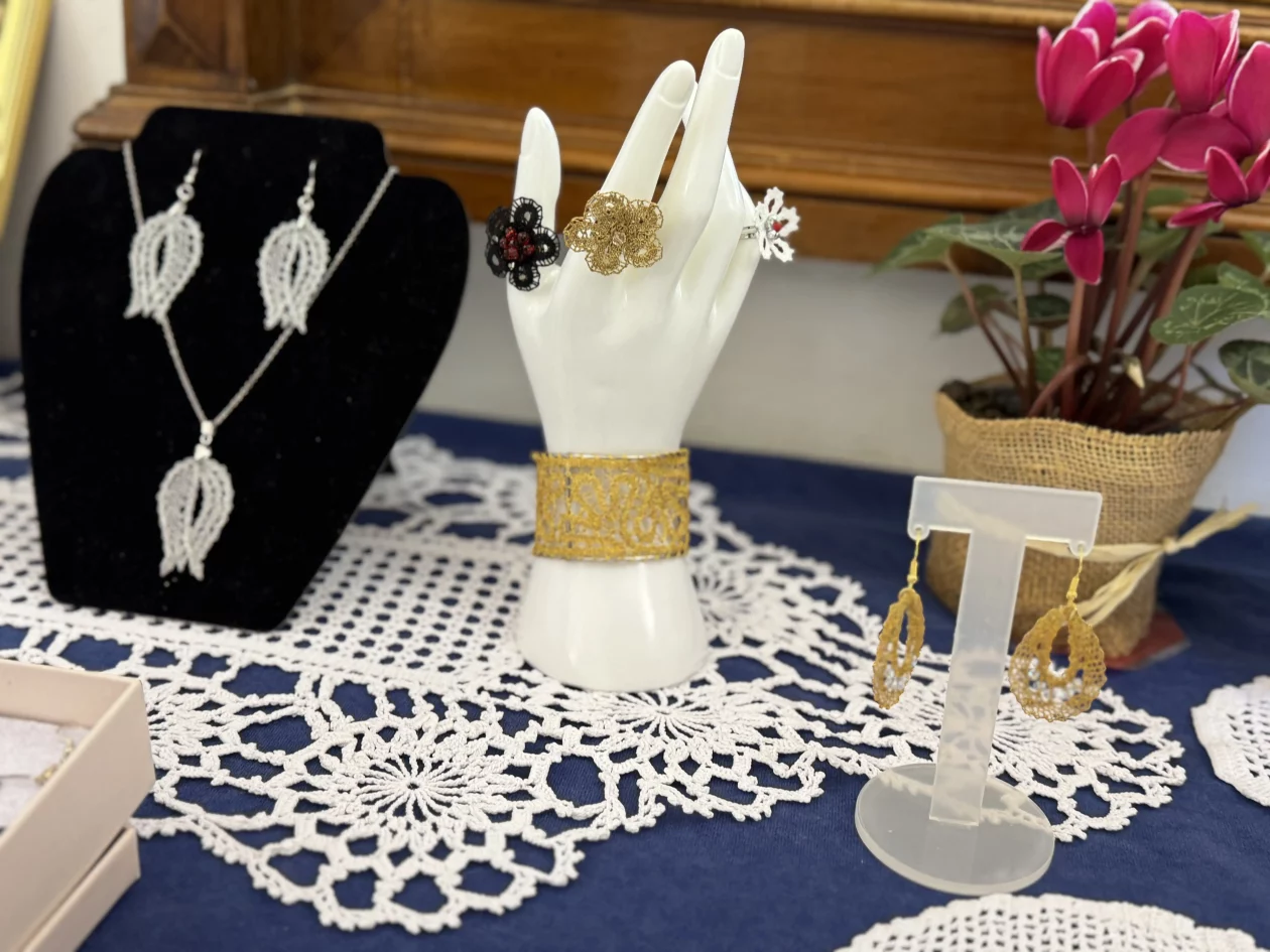 ŽENE ČUVARICE TRADICIJE – Udruga žena zlatne ruke 15 godina suradnje sa slovenskom udrugom (21)