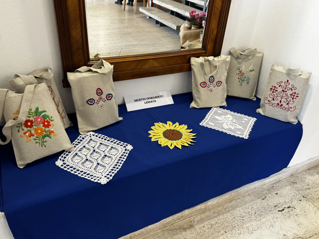ŽENE ČUVARICE TRADICIJE – Udruga žena zlatne ruke 15 godina suradnje sa slovenskom udrugom (25)