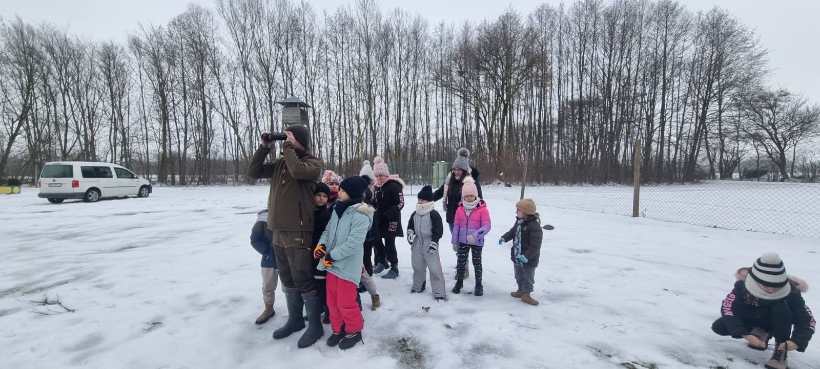 ZIMA U ZAVIČAJU Učenici PŠ Florijana Andrašeca s lovcima učili kako se zimi brine o šumskim životinjama (20)