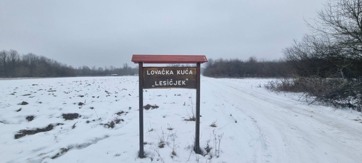 ZIMA U ZAVIČAJU Učenici PŠ Florijana Andrašeca s lovcima učili kako se zimi brine o šumskim životinjama (4)