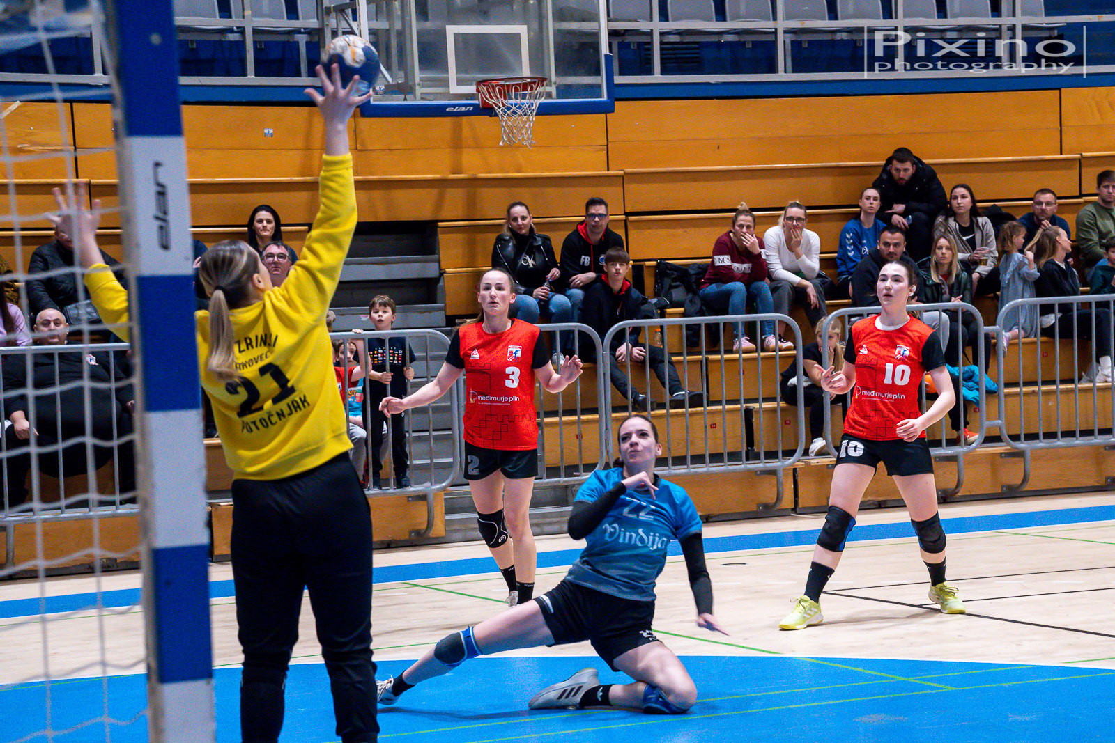 ŽRK Zrinski (3) ŽRK Zrinski (1)