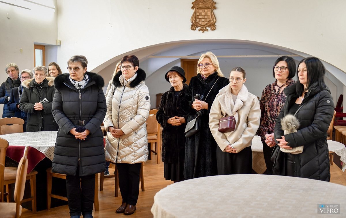 ŽUPA SV JAKOVA APOSTOLA STARIJEG (11) – Studio Vipro ŽUPA SV JAKOVA APOSTOLA STARIJEG (11) – Studio Vipro