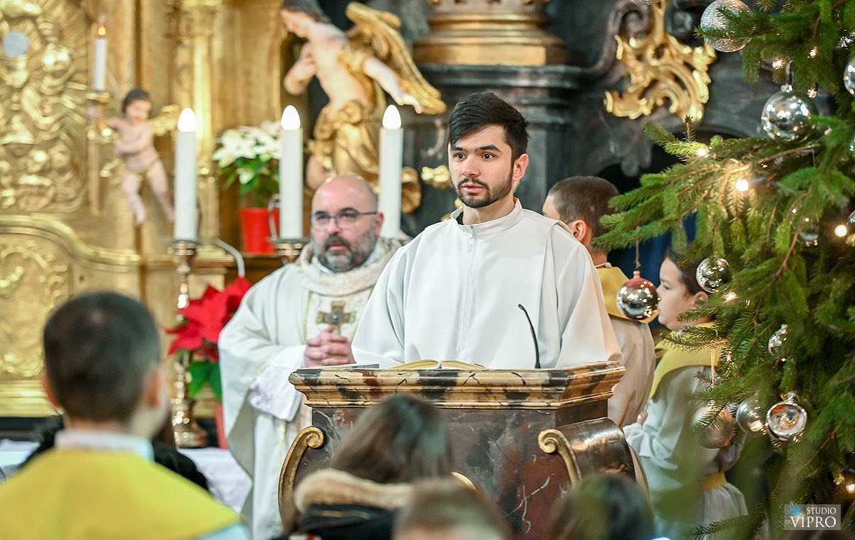 ŽUPA SV JAKOVA APOSTOLA STARIJEG (11) – Studio Vipro ŽUPA SV JAKOVA APOSTOLA STARIJEG (11) – Studio Vipro