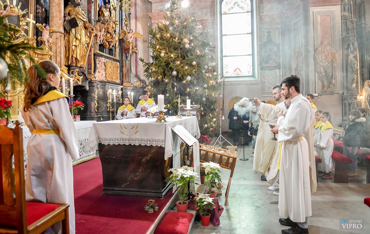 ŽUPA SV JAKOVA APOSTOLA STARIJEG (11) – Studio Vipro ŽUPA SV JAKOVA APOSTOLA STARIJEG (11) – Studio Vipro