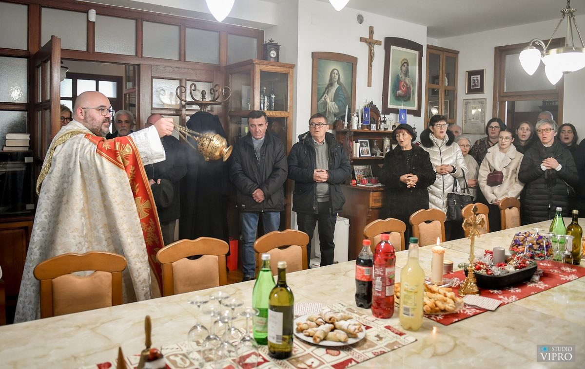 ŽUPA SV JAKOVA APOSTOLA STARIJEG (6) ŽUPA SV JAKOVA APOSTOLA STARIJEG (6)