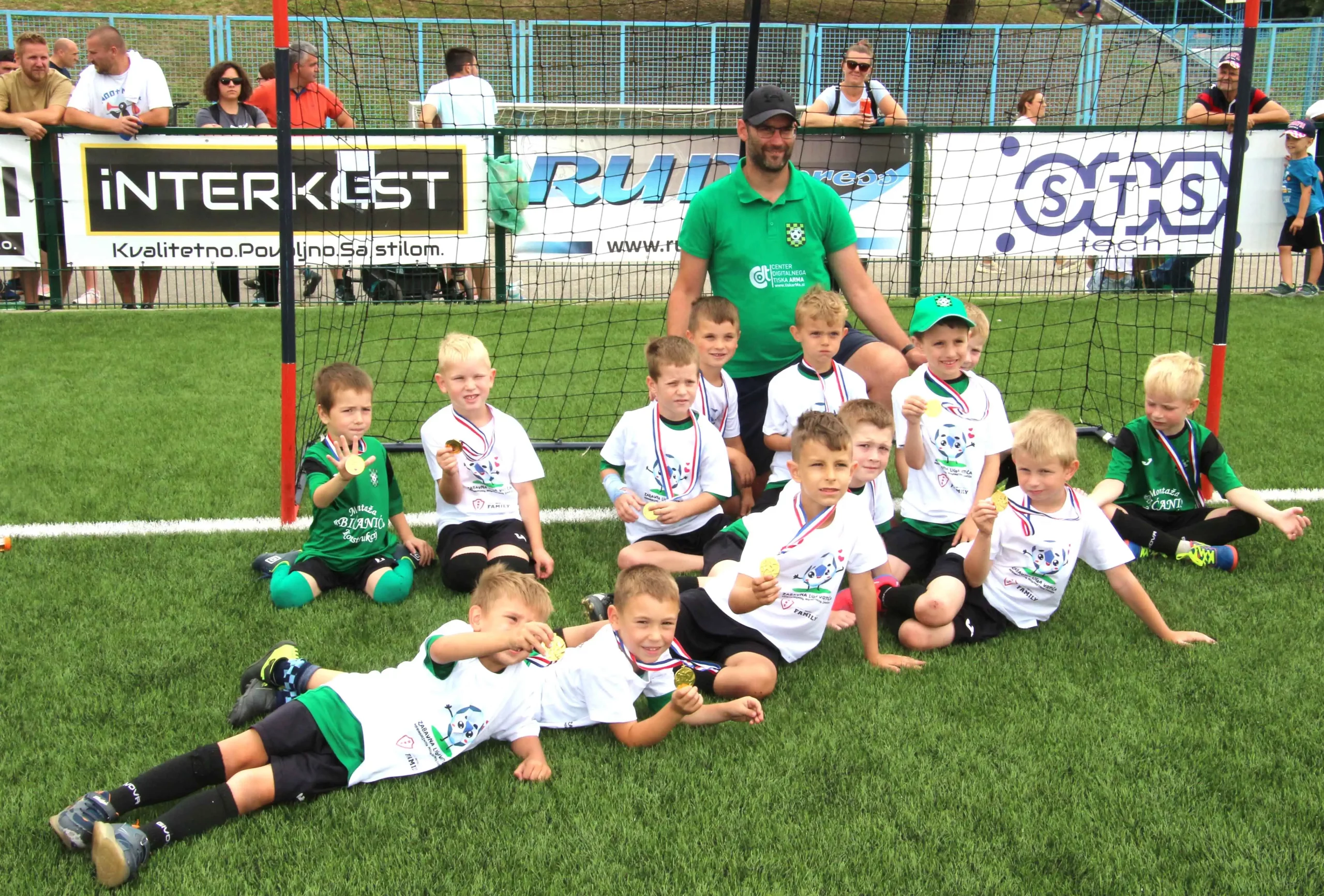 Zabavna liga vrtića (16) Zabavna liga vrtića (16)