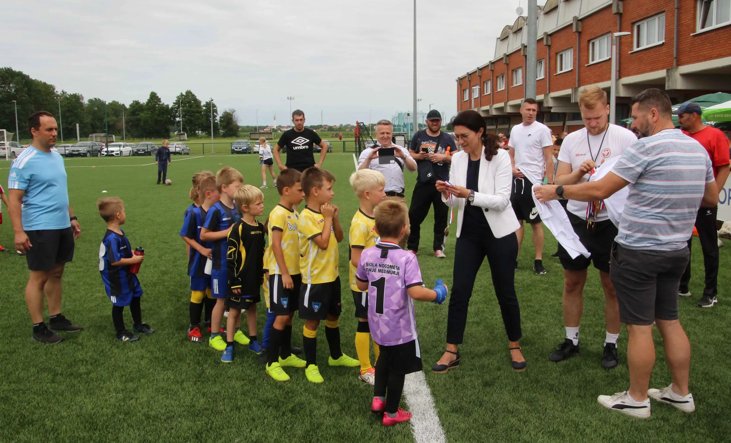 Zabavna liga vrtića (4) Zabavna liga vrtića (4)