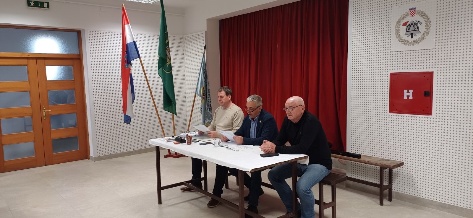 Zajedno u ratu, zajedno u miru Branitelji Ogranka Nedelišće ostaju uz zajednicu (3) Zajedno u ratu, zajedno u miru Branitelji Ogranka Nedelišće ostaju uz zajednicu (3)