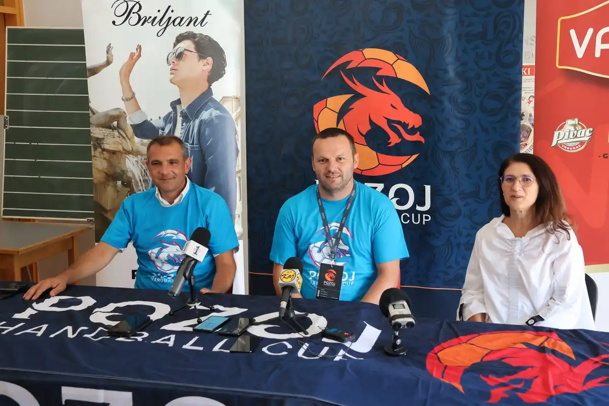 Započeo Međunarodni rukometni turnir ‘Pozoj Handball cul 2024’ (1) Započeo Međunarodni rukometni turnir ‘Pozoj Handball cul 2024’ (1)