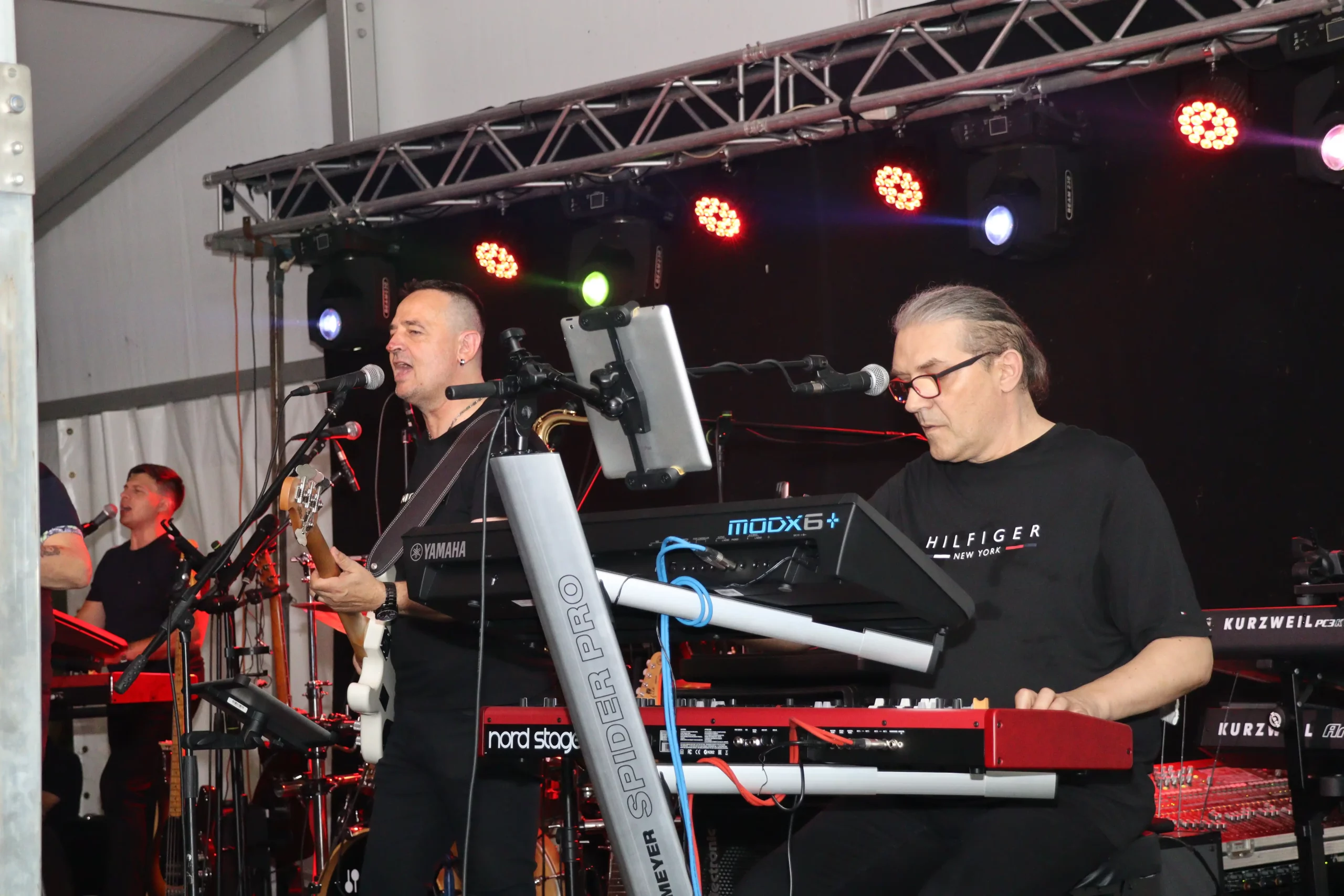 Zasadbreg – koncert Mladena grdovića (34) Zasadbreg – koncert Mladena grdovića (34)