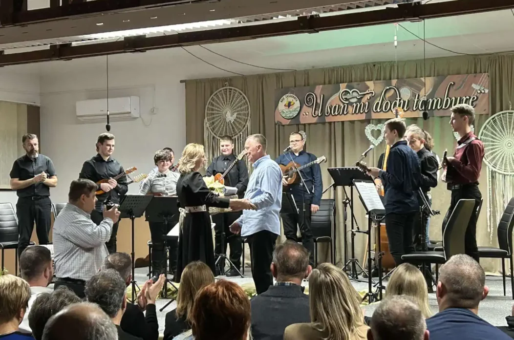 Zasadbreg razveselio ljubitelje tamburaške glazbe na trećem koncertu ‘U san mi dođu tambure’ (9)