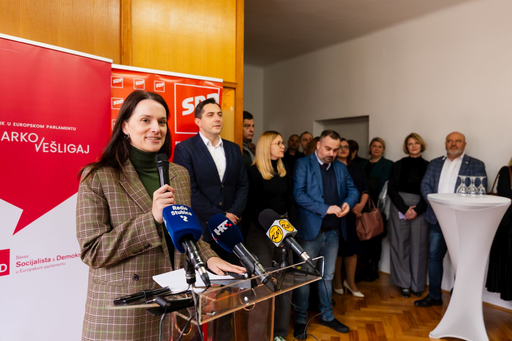 Zastupnik u Europskom parlamentu Marko Vešligaj otvorio lokalni ured u Pregradi (5) Zastupnik u Europskom parlamentu Marko Vešligaj otvorio lokalni ured u Pregradi (5)