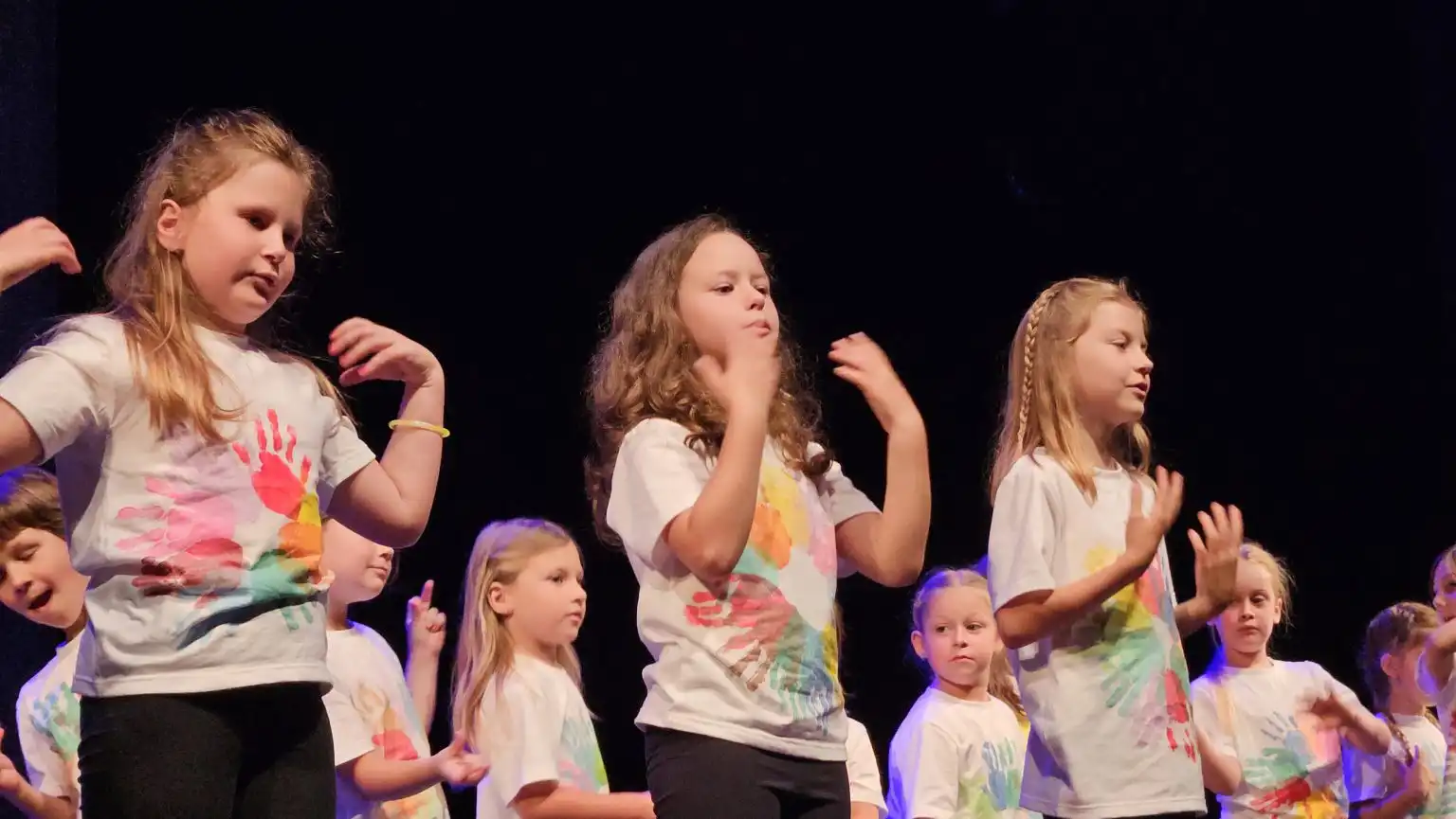 Završna svečanost malih maturanata DV Cvrčak (13) Završna svečanost malih maturanata DV Cvrčak (13)